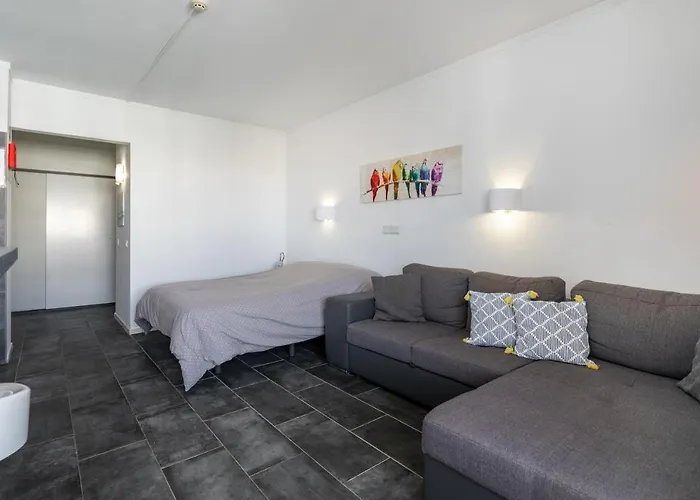 Appartement Rocha 2 *